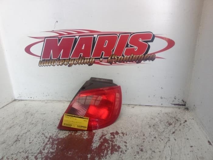 Feu arrière droit d'un Mitsubishi Colt, -, -, 3 mois de garantie, Utilisé
