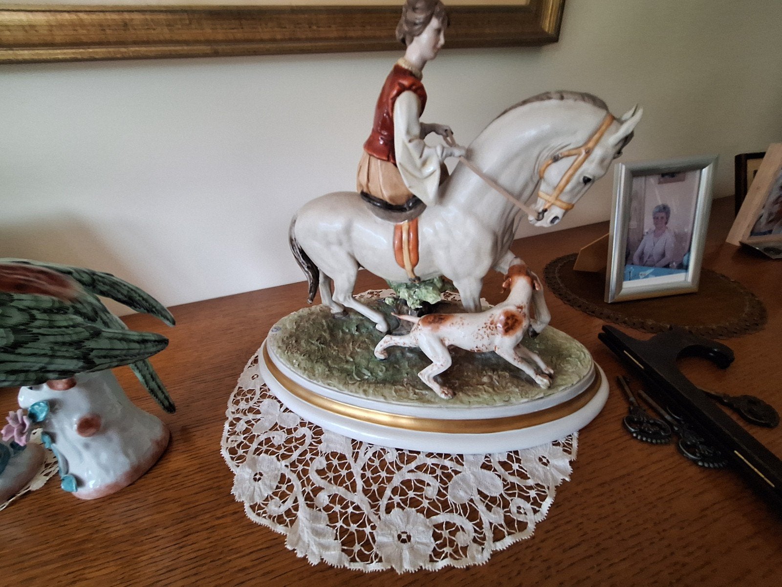 paard met jachthond, Enlèvement