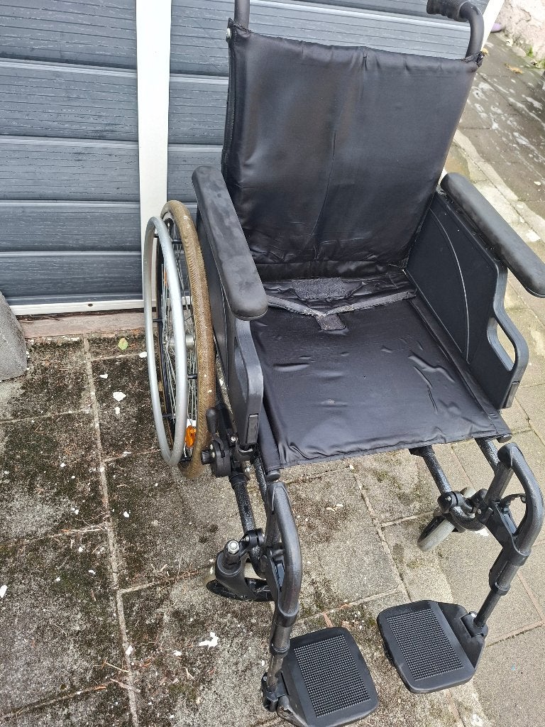 Chaisse roulante, Divers, Enlèvement, Pliant, Utilisé, Fauteuil roulant à pousser