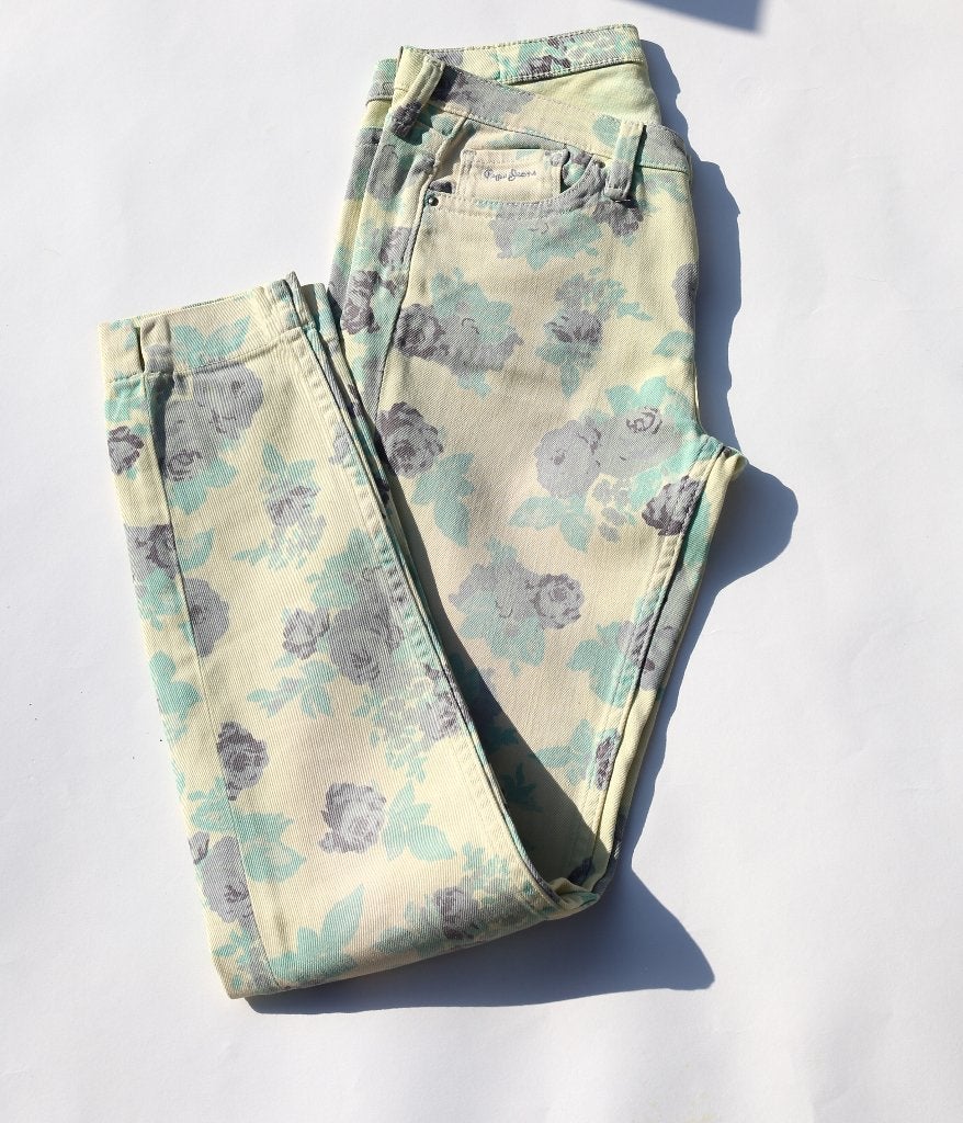 Pepe Jeans gele jeans met bloemenprint - maat S (26), Geel, Ophalen of Verzenden, Zo goed als nieuw, Maat 36 (S)