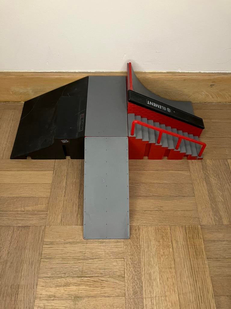 Fingerboard skatepark, Ophalen, Zo goed als nieuw