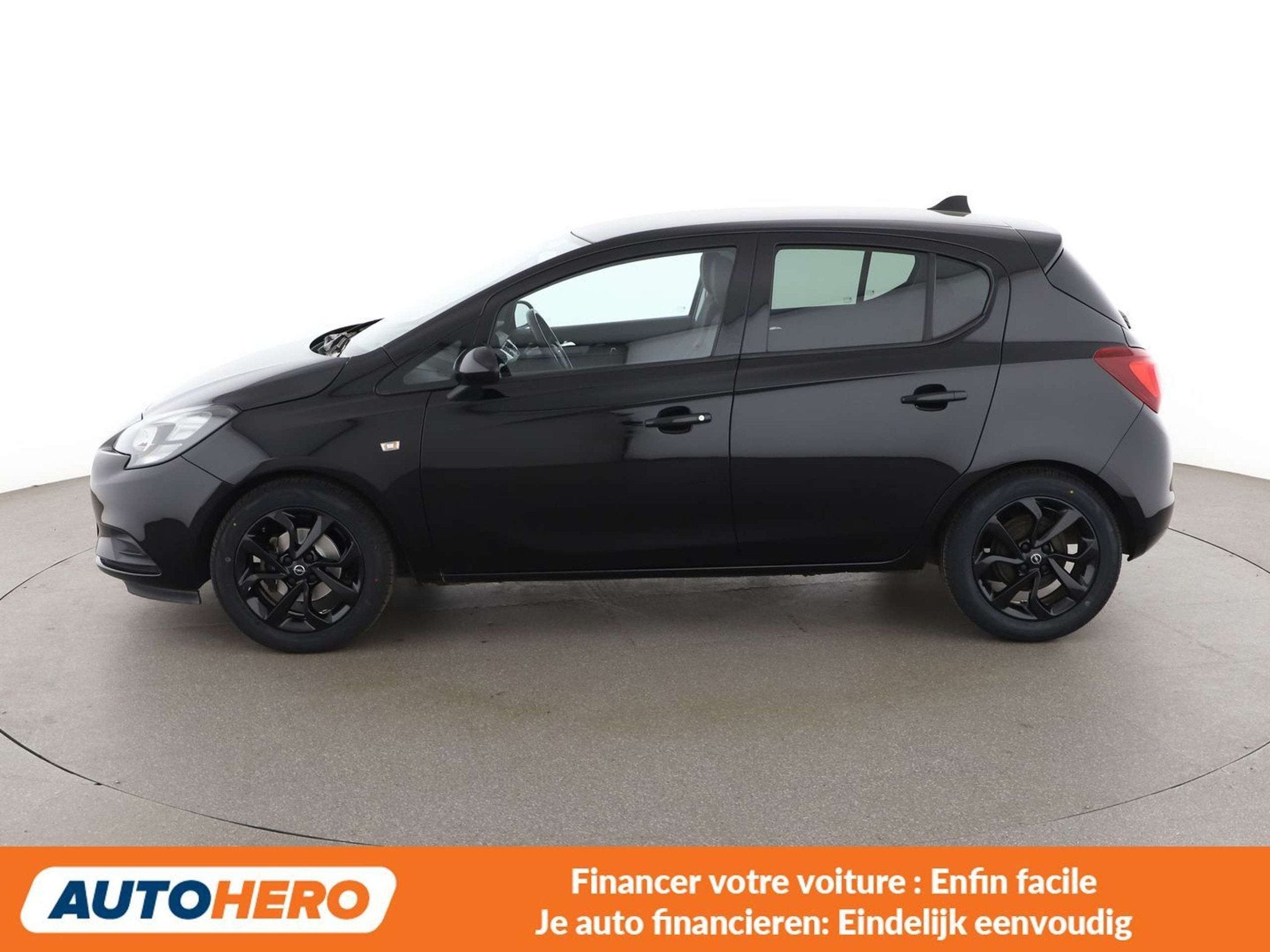 Opel Corsa 1.2 Color Edition (bj 2018), Auto's, Stof, Gebruikt, Zwart, 1229 cc