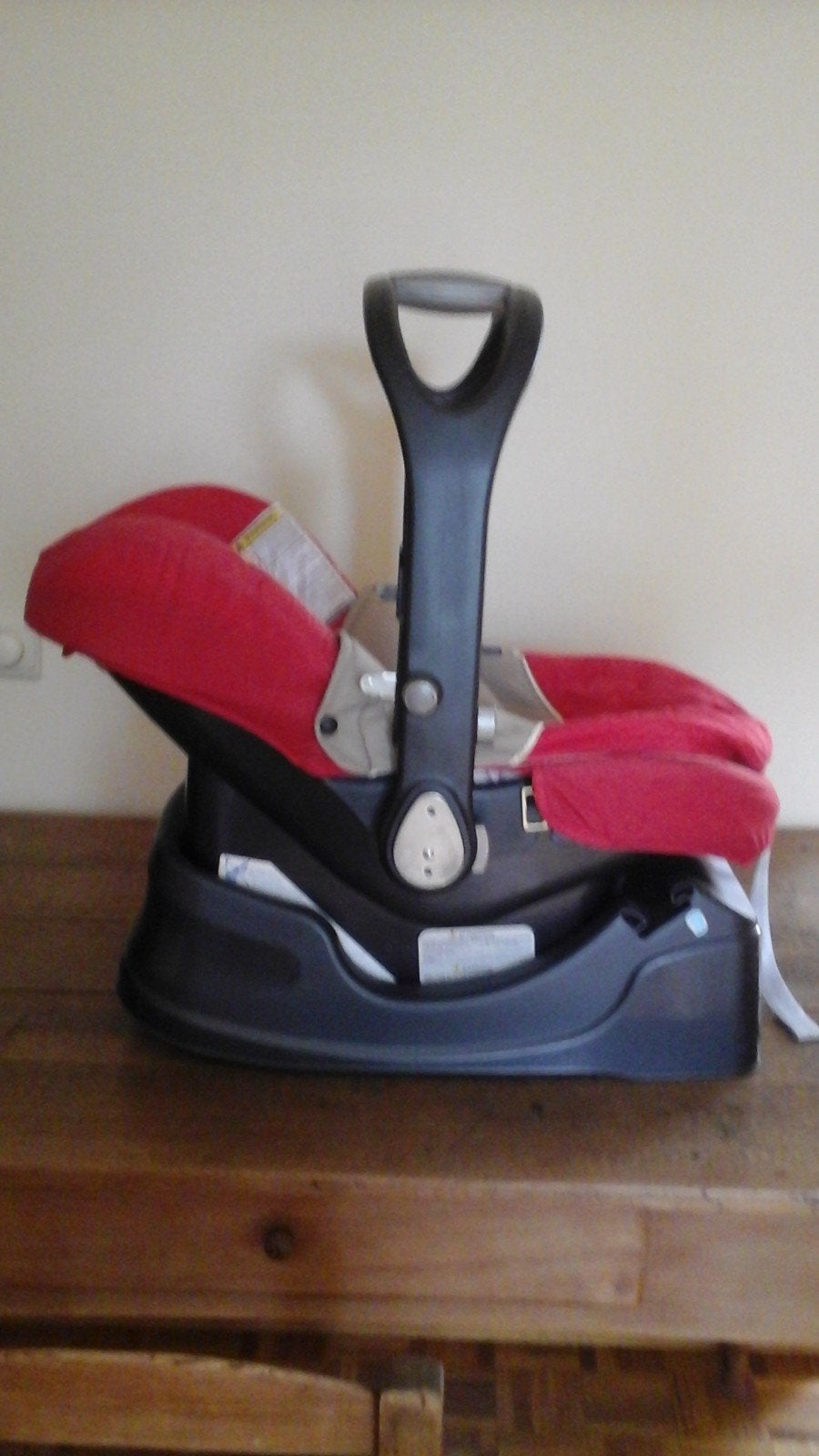 Maxi cosi  avec sa base autofix, Ceinture de sécurité, Utilisé, 0 à 13 kg, Enlèvement