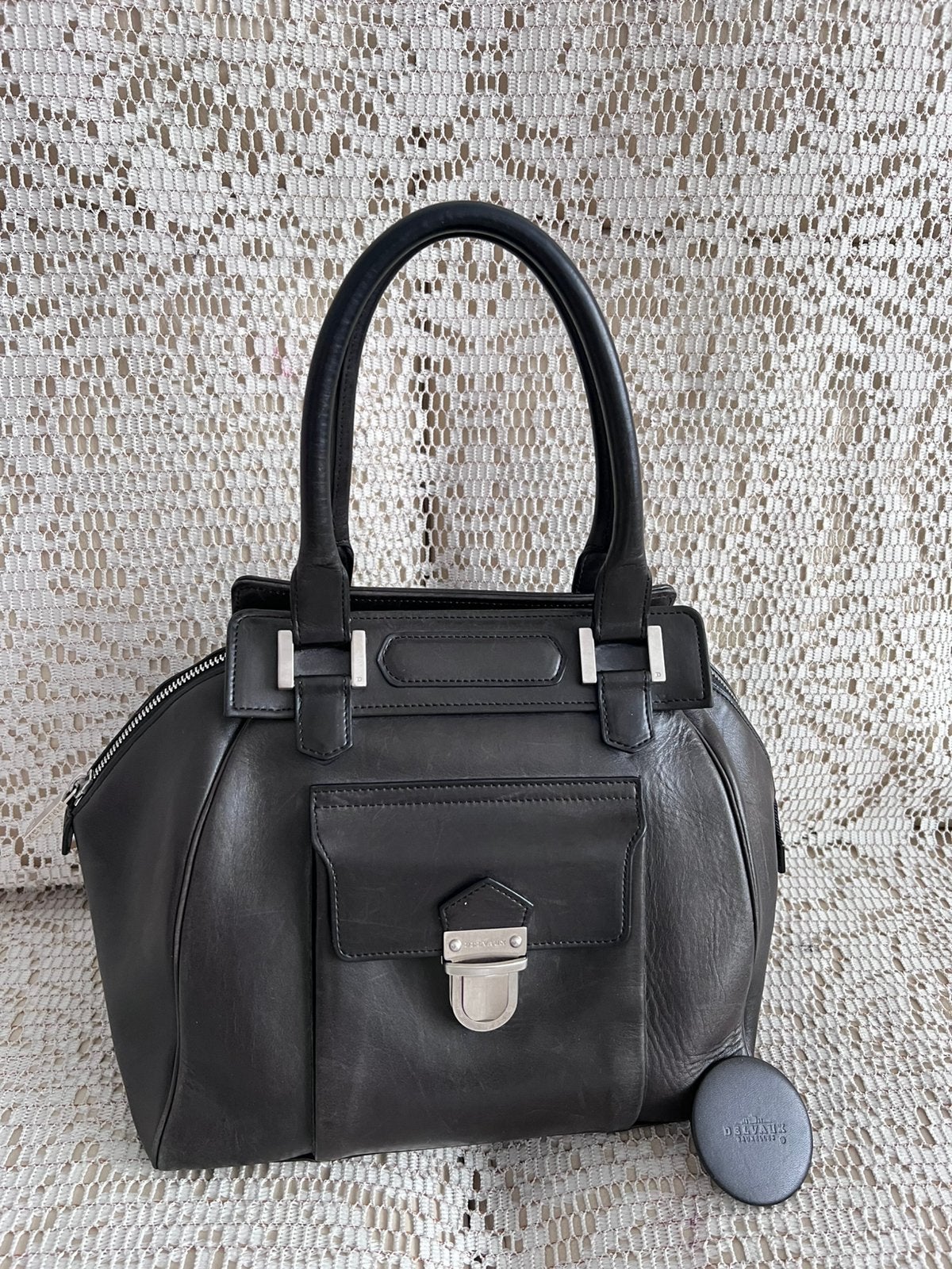 Sac DELVAUX modèle Coquin cuir noir, Enlèvement ou Envoi, Comme neuf, Noir