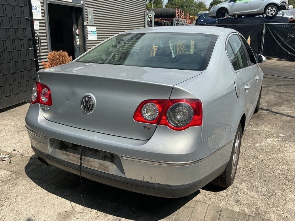 ETRIER DE FREIN ARRIÈRE DROIT Volkswagen Passat CC (357), Volkswagen, Volkswagen AG, Utilisé, Kundenbetreuung@volkswagen.de
