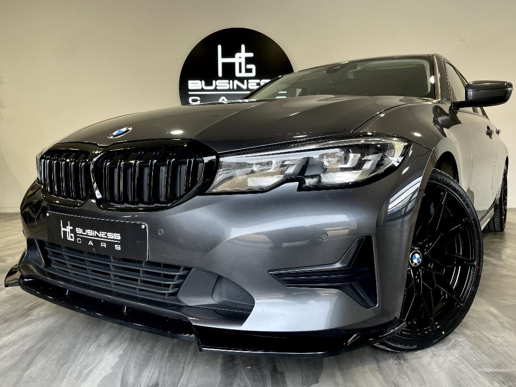 BMW 318 dA/ LOOK M PERFORMANCE/ SHADOW LINE/ CUIR/ LED, Argent ou Gris, Achat, Entreprise, Noir