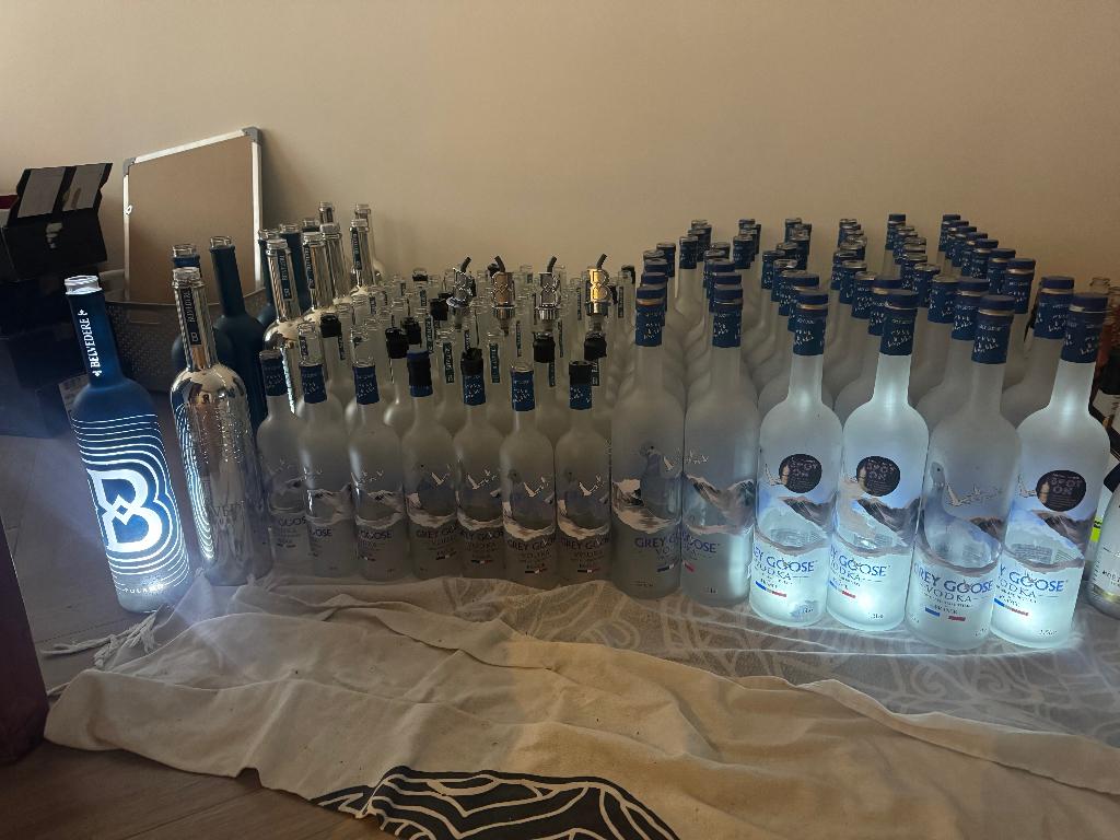 Grey goose 1.75L flessen met LED, Verzamelen, Ophalen