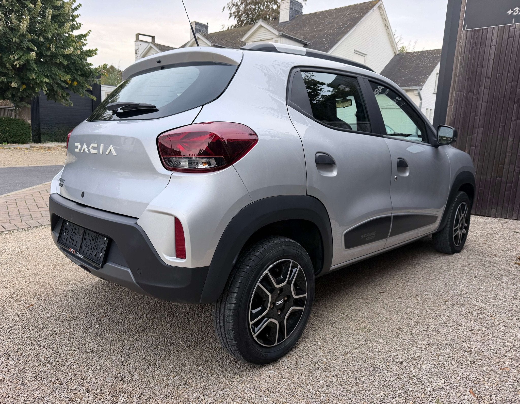 Dacia Spring Spring 26.8 kWh Business LEDER/CAM/14" NETTO:, Autos, Achat, Entreprise, 33 kW, Noir