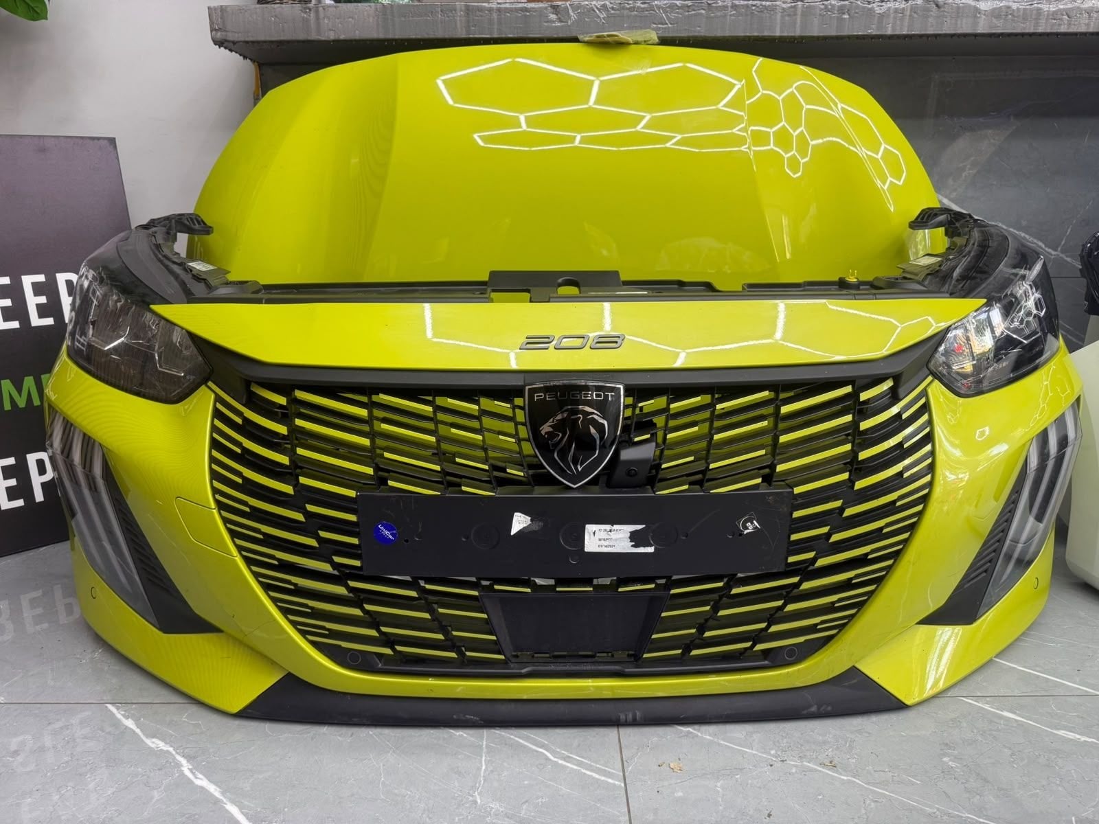 Peugeot 208 II 2024-2026 Motorkap Voorbumper Koplamp set LED, Taurusavenue 1
2132 LS  Hoofddorp, NL, Gebruikt, Contact.group@renault.com