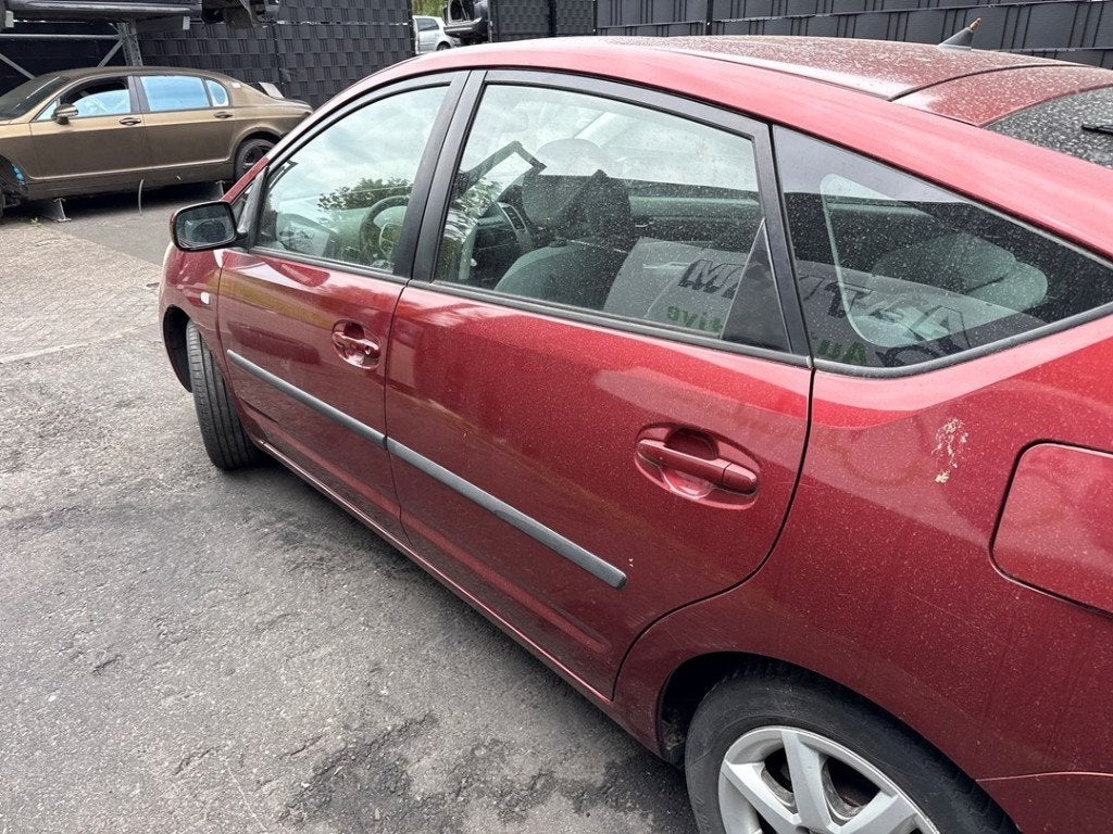 PORTIER LINKS ACHTER Toyota Prius (NHW20) (|6700447040|), Gebruikt, Deur, Kundenbetreuung@toyota.de, Toyota