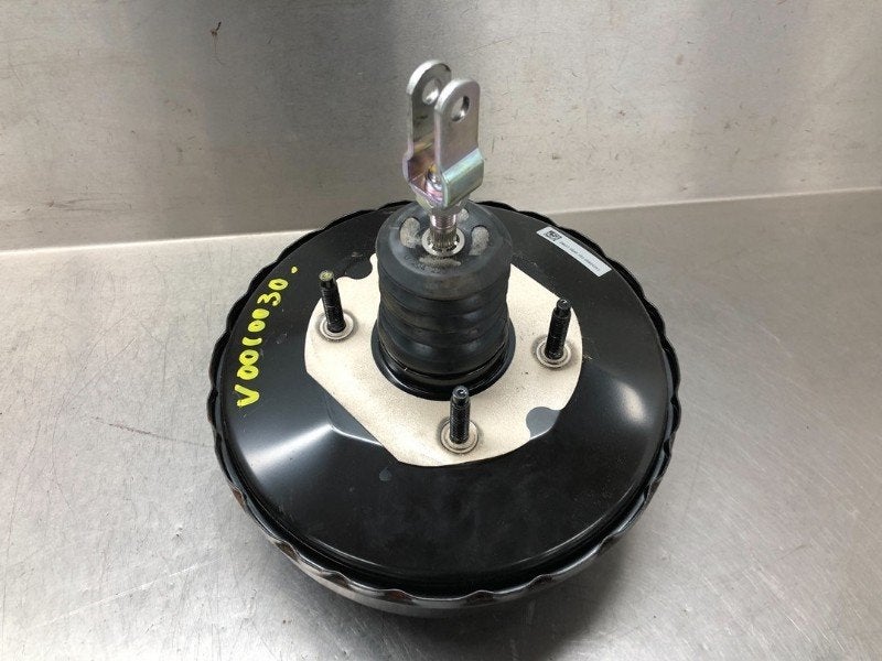 MASTERVAC / SERVOFREIN MX-5 (ND) (|0204830037|N2434800|), Utilisé, Mazda