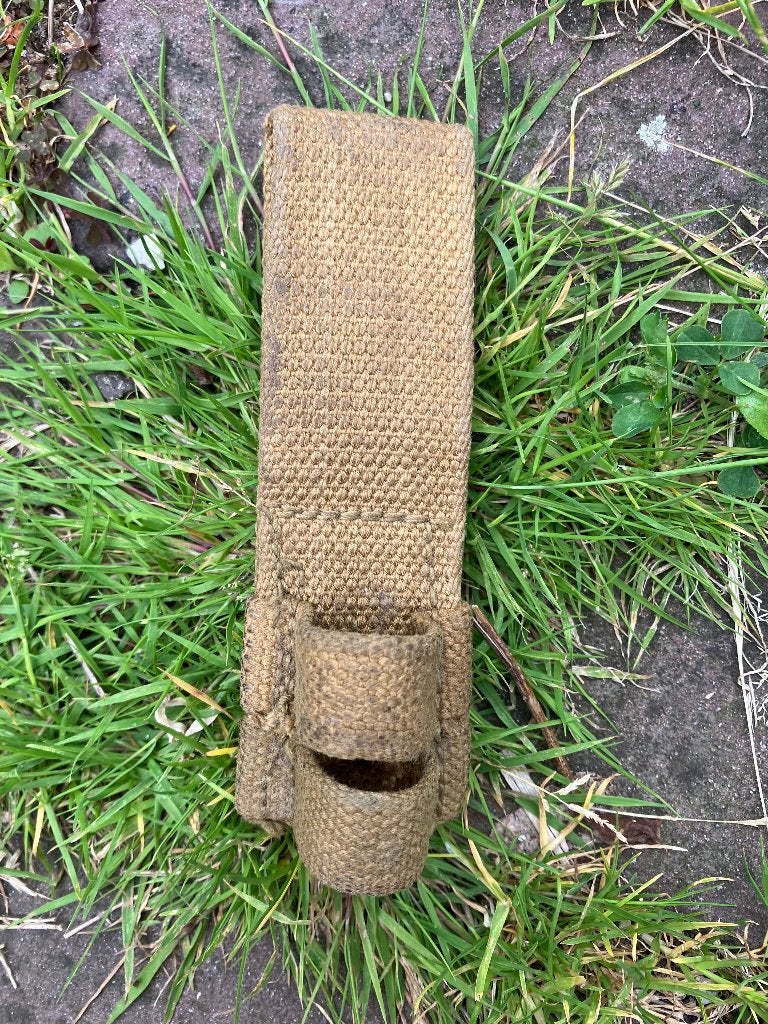 Canadese spike spijker bajonet drager 1942, Verzamelen, Verzenden, Landmacht, Mes of Dolk