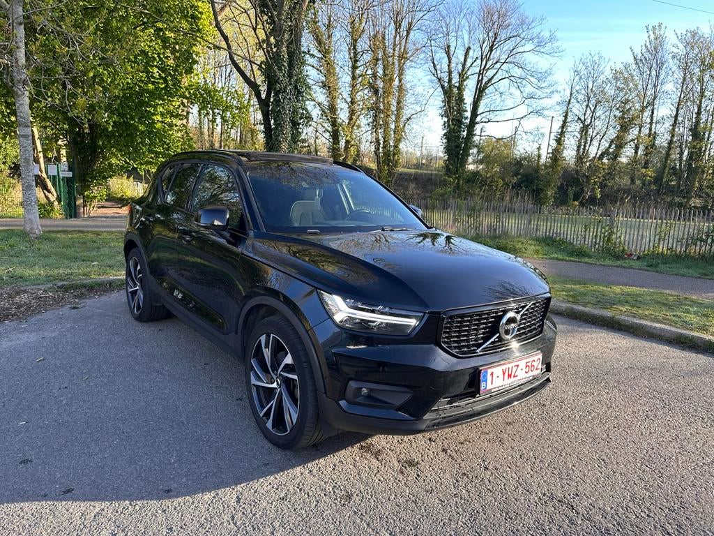 Volvo Xc40 R design D4, Auto's, Automaat, Leder en Stof, Zwart, Vierwielaandrijving