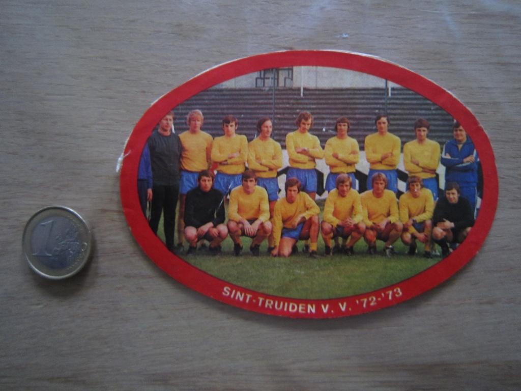 Retro/vintage sticker - Voetbal Sint-Truiden VV 72-73, Ophalen of Verzenden, Zo goed als nieuw, Sport