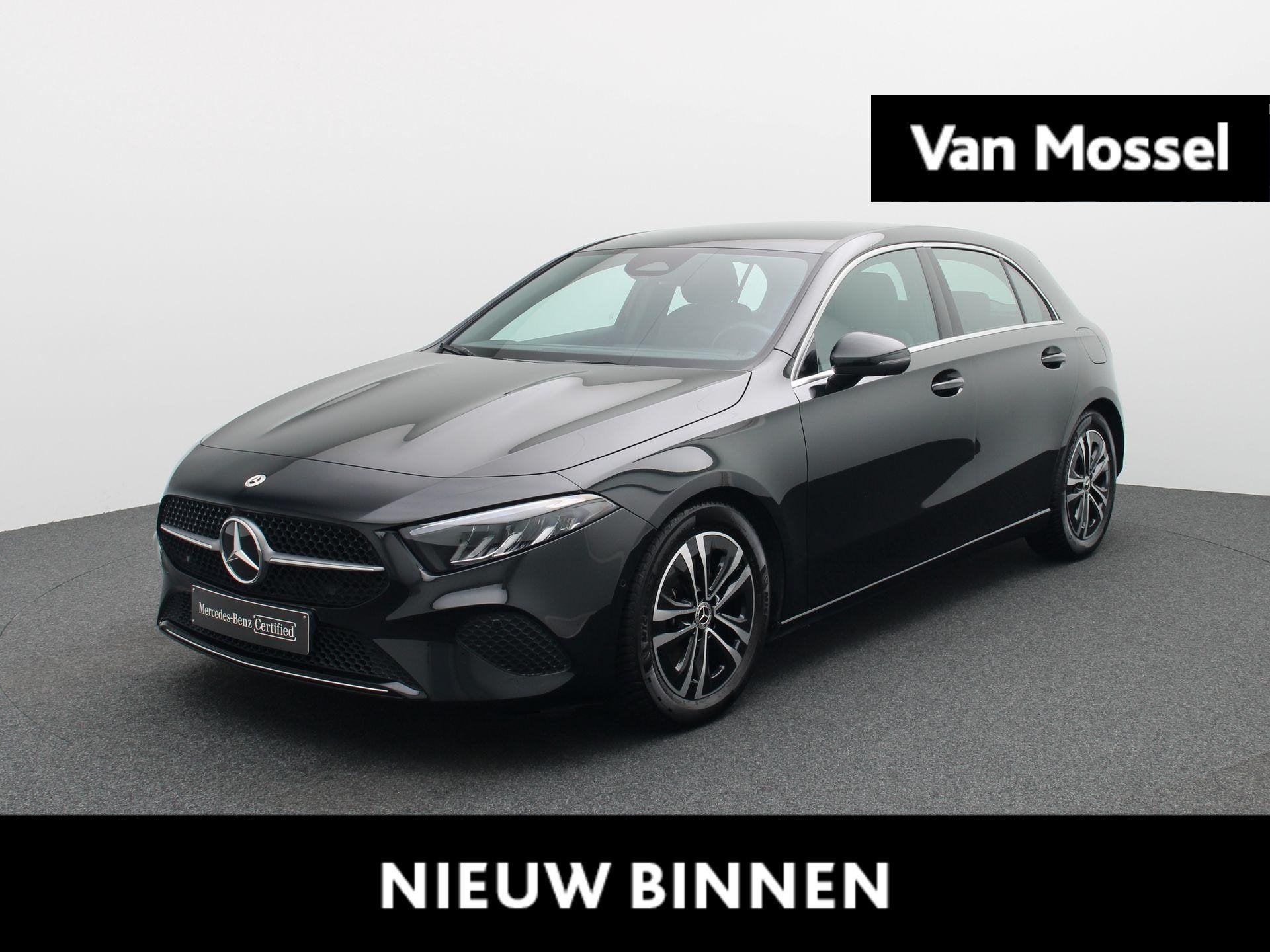 Mercedes-Benz A-Klasse 180 Business Line + CARPLAY + CAMERA, Autos, Mercedes-Benz, 100 kW, Achat, Entreprise, Entretenue par le concessionnaire