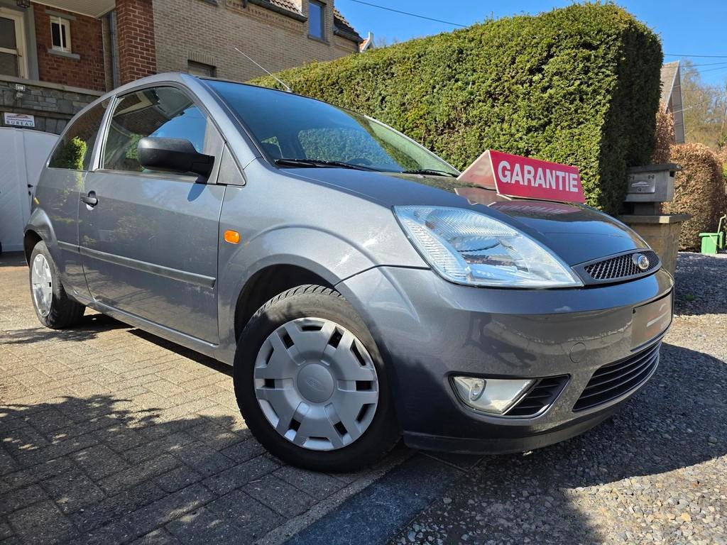 Ford Fiesta (bj 2003), Auto's, Stof, Gebruikt, 4 cilinders, Multifunctioneel stuurwiel