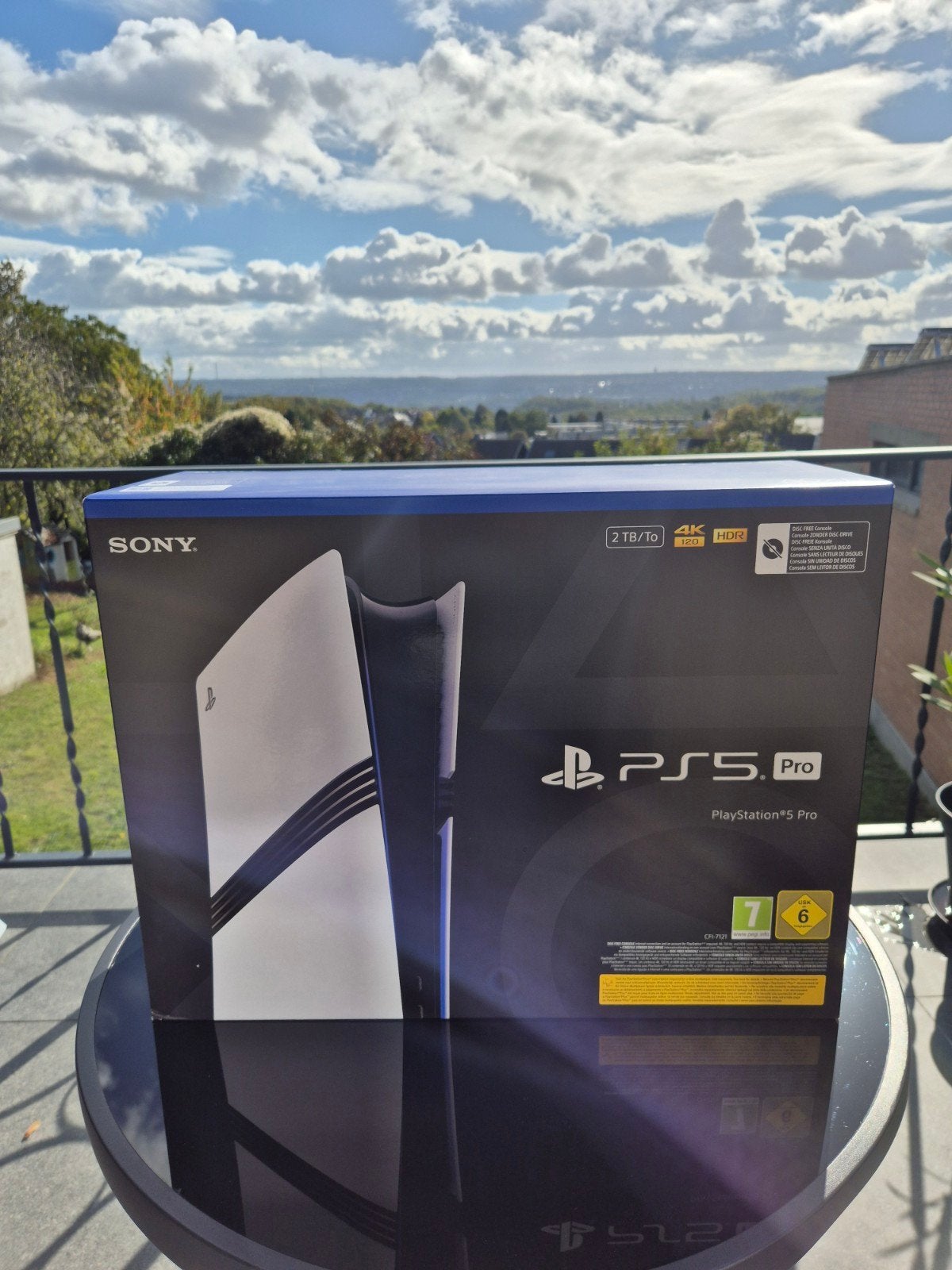 PACK ULTIME – PS5 Pro (Neuve/Scellée) + Duo Manettes GTA 6, Games en Spelcomputers, Ophalen, Nieuw, Playstation 5