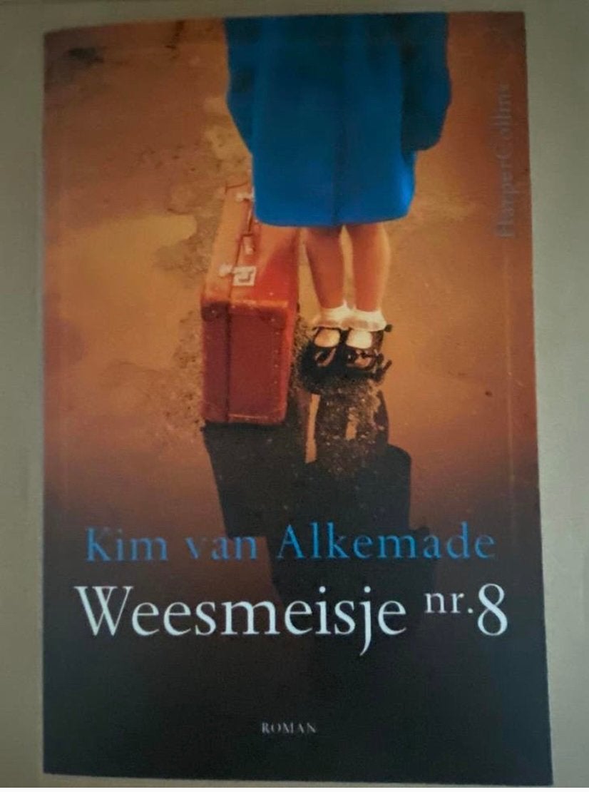 Boek “Weesmeisje nr. 8” van Kim Alkemade, Boeken, Literatuur, Nieuw, België, Ophalen of Verzenden