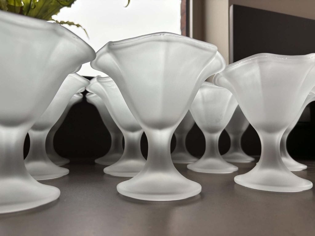 12 vintage dessertcoupes, Maison & Meubles, Enlèvement ou Envoi, Vintage, Comme neuf, Verre