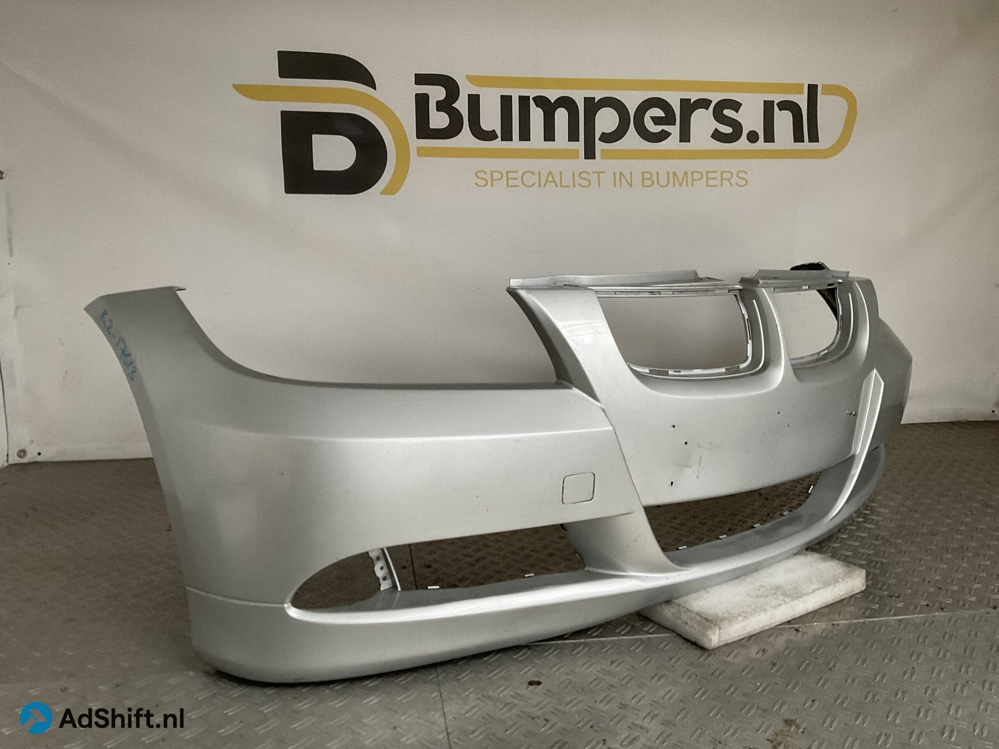 Bumper BMW 1 Serie E90 E91 M Pakket Voorbumper K2-17613z, Auto-onderdelen, Bumper