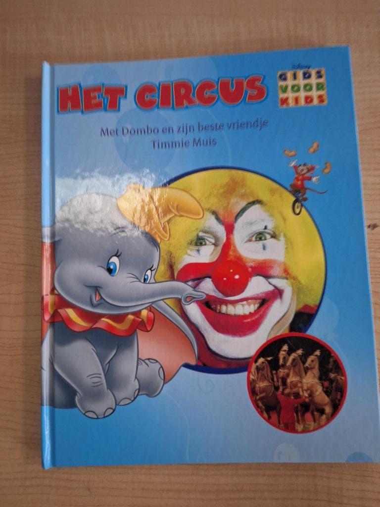 boek het circus gids voor kids, Boeken, Kinderboeken | Jeugd | onder 10 jaar, Ophalen of Verzenden, Zo goed als nieuw