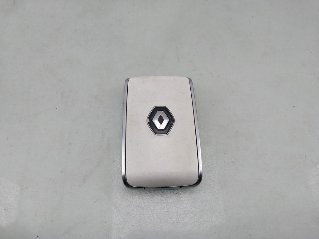 CLE Renault Kadjar (RFEH) (01-2015/-) (|285976230R|), Renault, Utilisé, Peter-Huppertz-Straße 5
51063  Köln, DE, Dialog.deutschland@renault.de