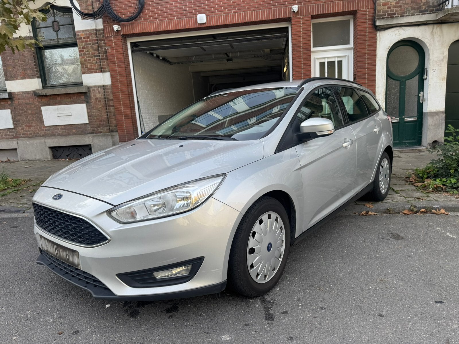 Ford Focus 105cv Clim Gps, Focus, Argent ou Gris, Achat, Boîte manuelle