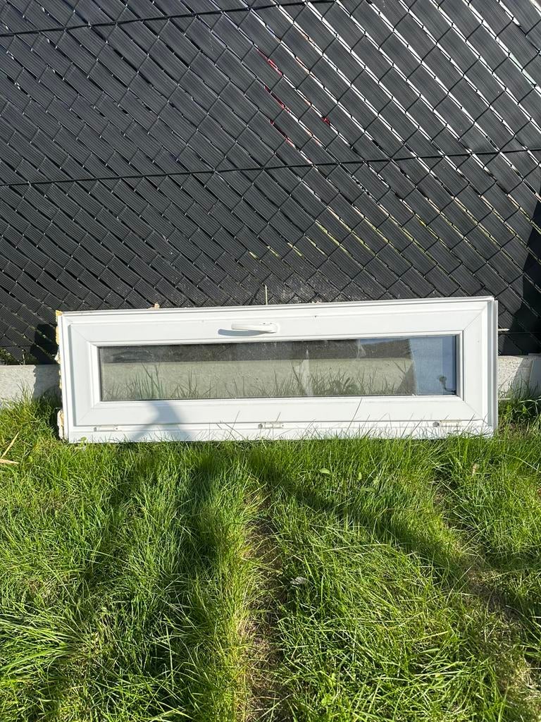 Pvc raam te koop, Ophalen of Verzenden, Zo goed als nieuw