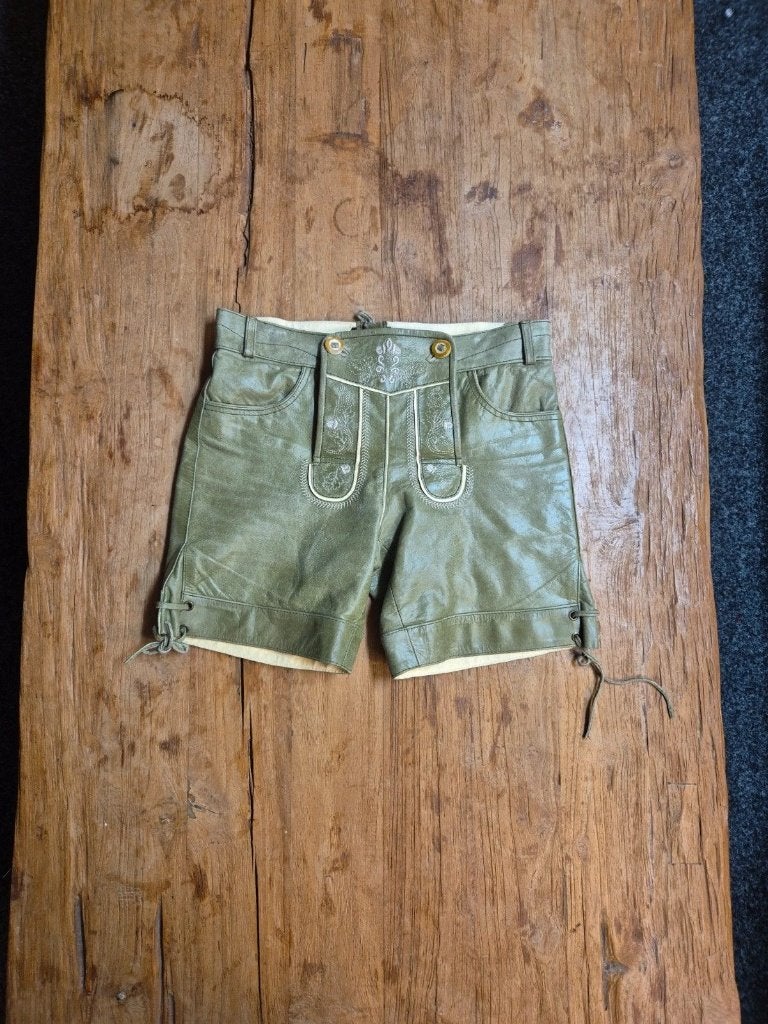 Mooie groene dames lederhosen, Kleding | Dames, Ophalen of Verzenden, Maat 36 (S), Gedragen, Groen