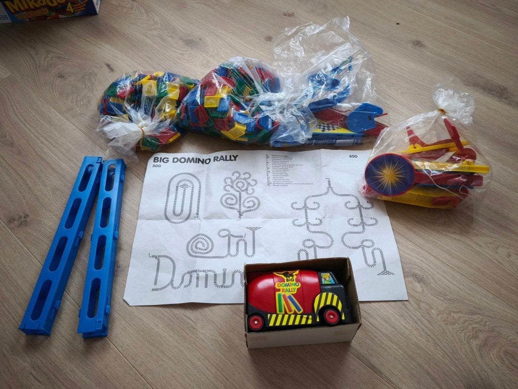 Big Domino Rally van dominostenen, Ophalen, Zo goed als nieuw