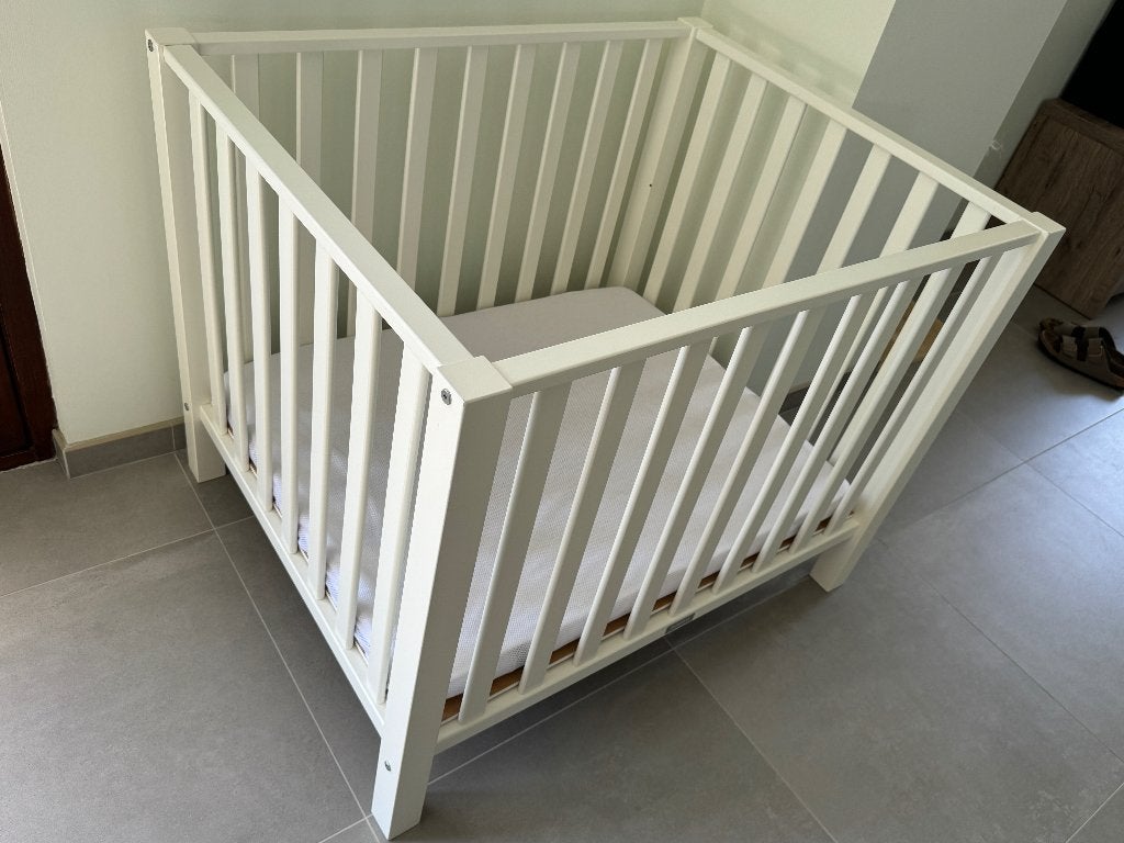 Baby meubilair: bed, commode en park, Kinderen en Baby's, Ophalen, Zo goed als nieuw, Jongetje of Meisje
