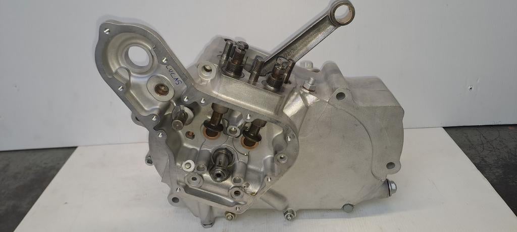 Sarolea A4 motorblok (Estafette  400cc), Motoren, Ophalen