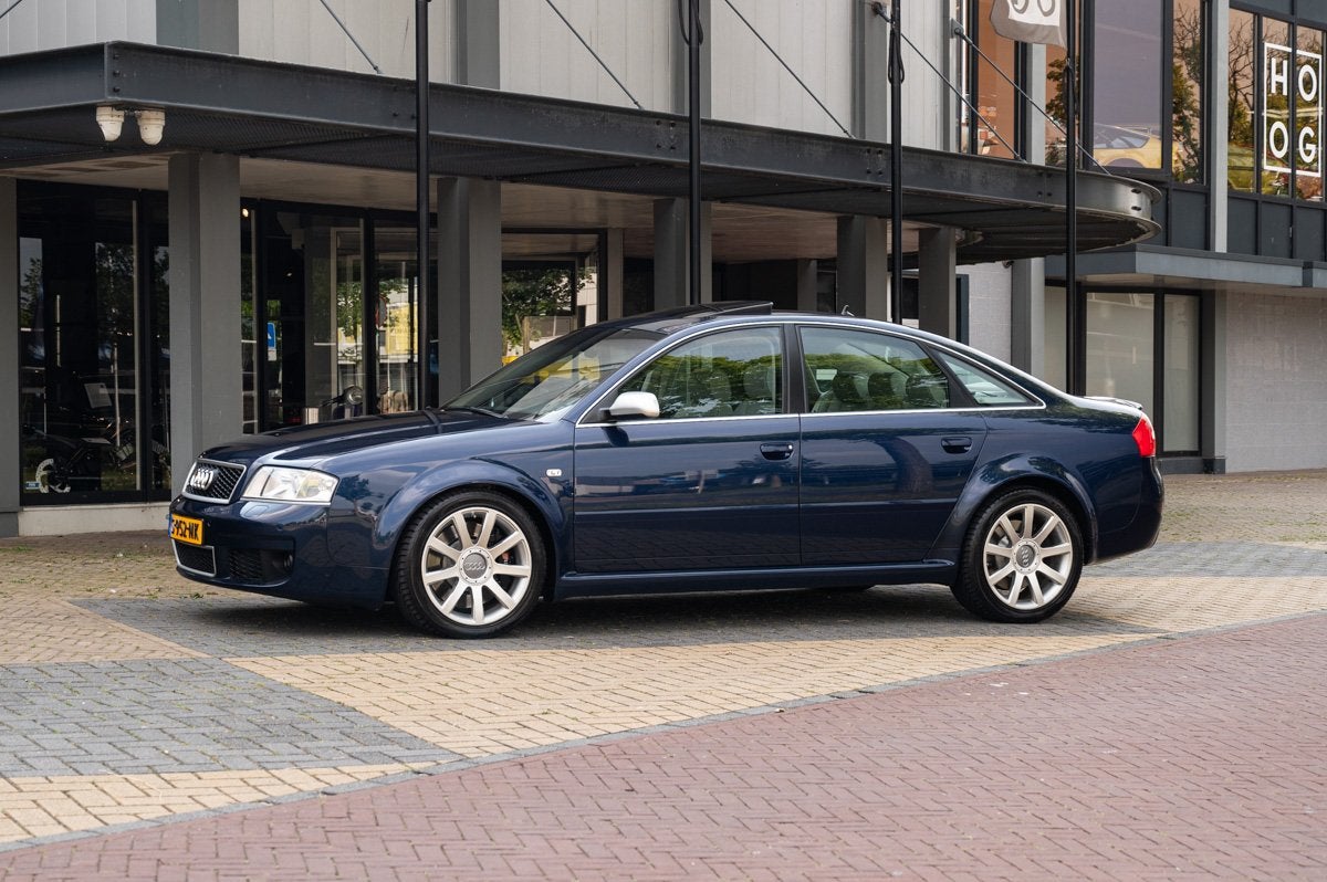Audi RS6 C5 Quattro 4.2 V8 (bj 2004, automaat), Auto's, 4 deurs, Gebruikt, 8 cilinders, Overige kleuren
