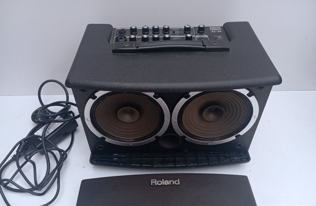 ROLAND AC-40 ACOUSTIC CHORUS GITAARVERSTERKER, Muziek en Instrumenten, Ophalen of Verzenden, Zo goed als nieuw, Gitaar, Minder dan 50 watt