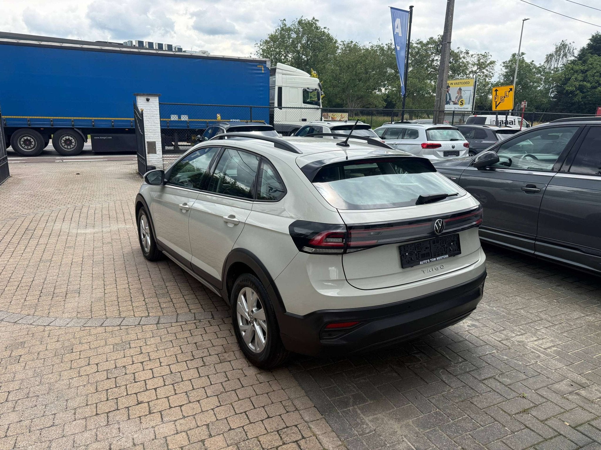 Volkswagen Taigo Taigo 1.0 TSI Life OPF Business/Navi/ACC/pd, Autos, Volkswagen, Argent ou Gris, Achat, Euro 6, Entreprise