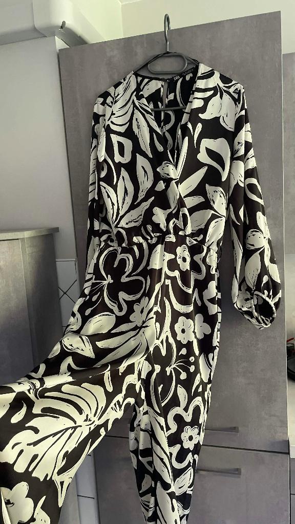 Elegante zwart-wit-zwarte jumpsuit van ZARA L, Overige kleuren, Zara, Ophalen of Verzenden, Zo goed als nieuw