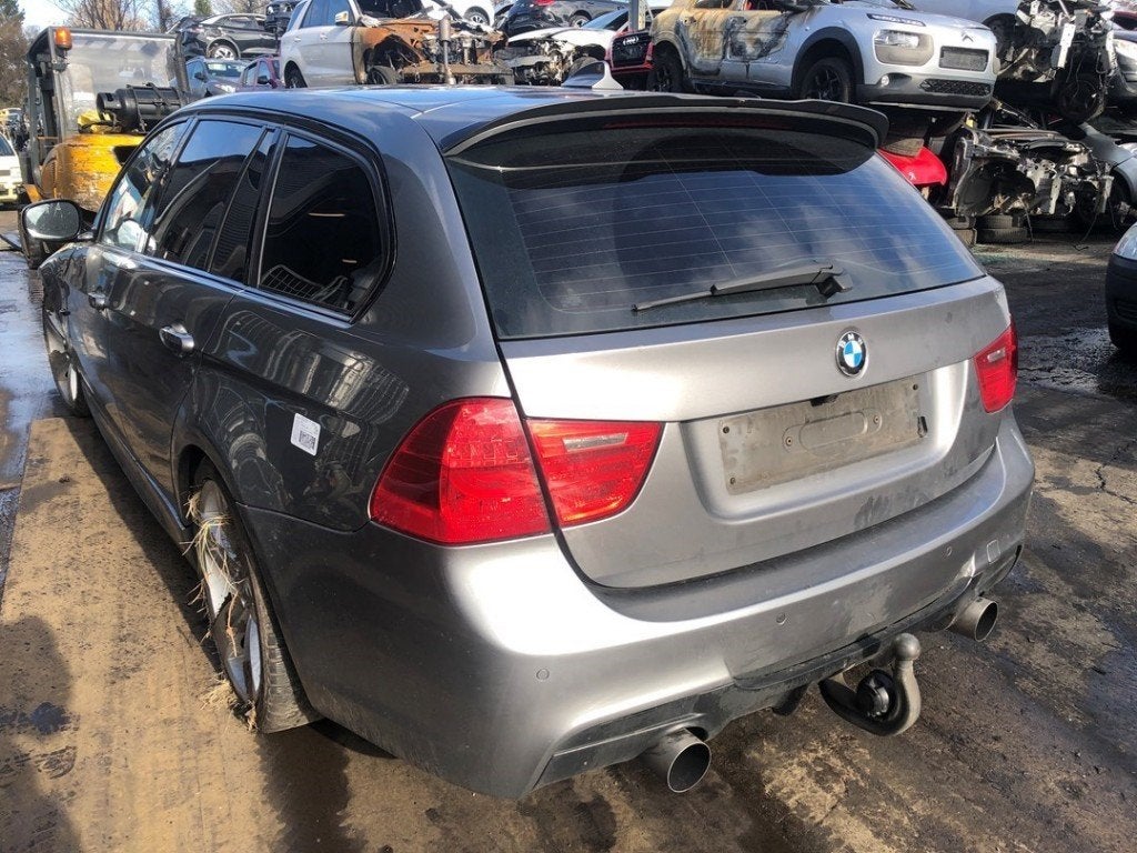 HAYON ARRIÈRE / MALLE BMW 3 serie Touring (E91), Autos : Pièces & Accessoires, Haillon arrière, Utilisé, BMW, Petuelring 130
80809  München, DE