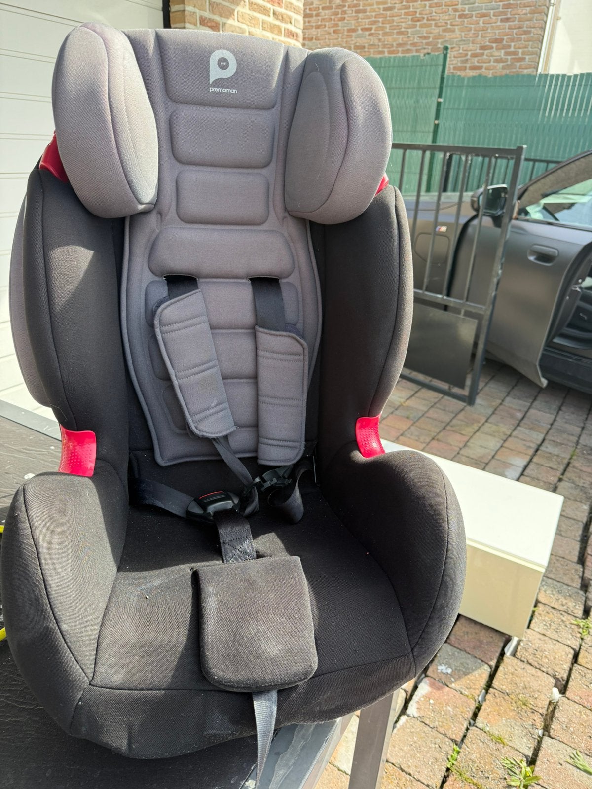 Siège auto enfant Premaman noir/gris – Groupe 1/2/3, Enfants & Bébés, Sièges auto, Enlèvement, Utilisé, Autres marques, Protection latérale