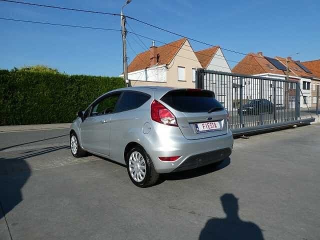 Ford Fiesta 5d 1.2 i benzine 60pk Trend Luxe garantie, 59 pk, Euro 6, Bedrijf, Zilver of Grijs