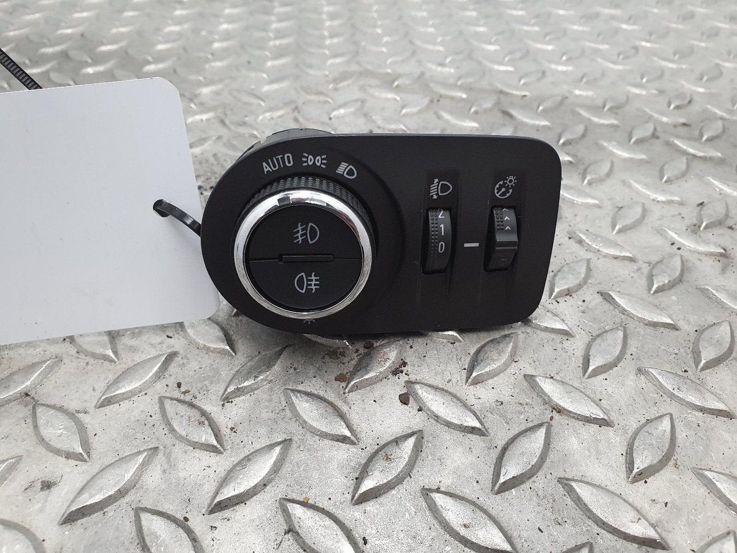 OPEL CORSA 1.2 Edition  SCHAKELAAR VERLICHTING (LOS IN DASHB, Enlèvement ou Envoi, Utilisé, ARN reconnu