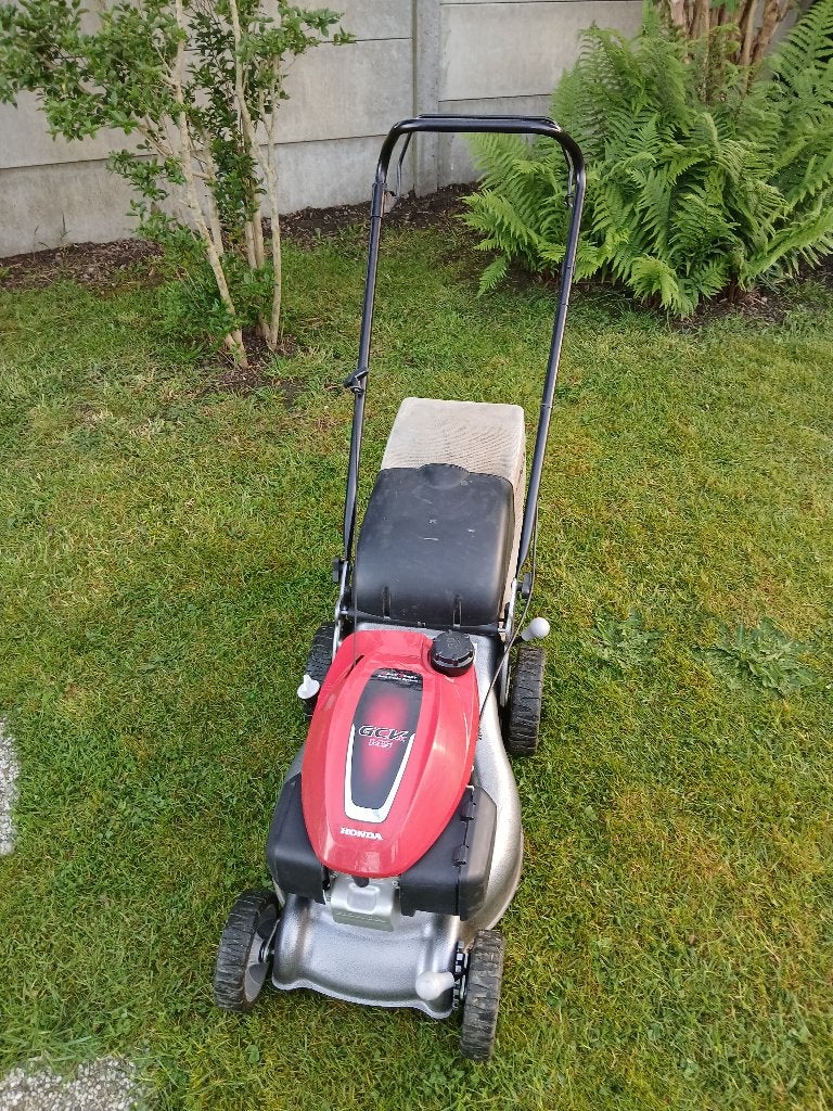 Tondeuse HONDA essence (modèle à pousser), Honda, Tondeuses à gazon à essence, 40 à 49 cm, Enlèvement