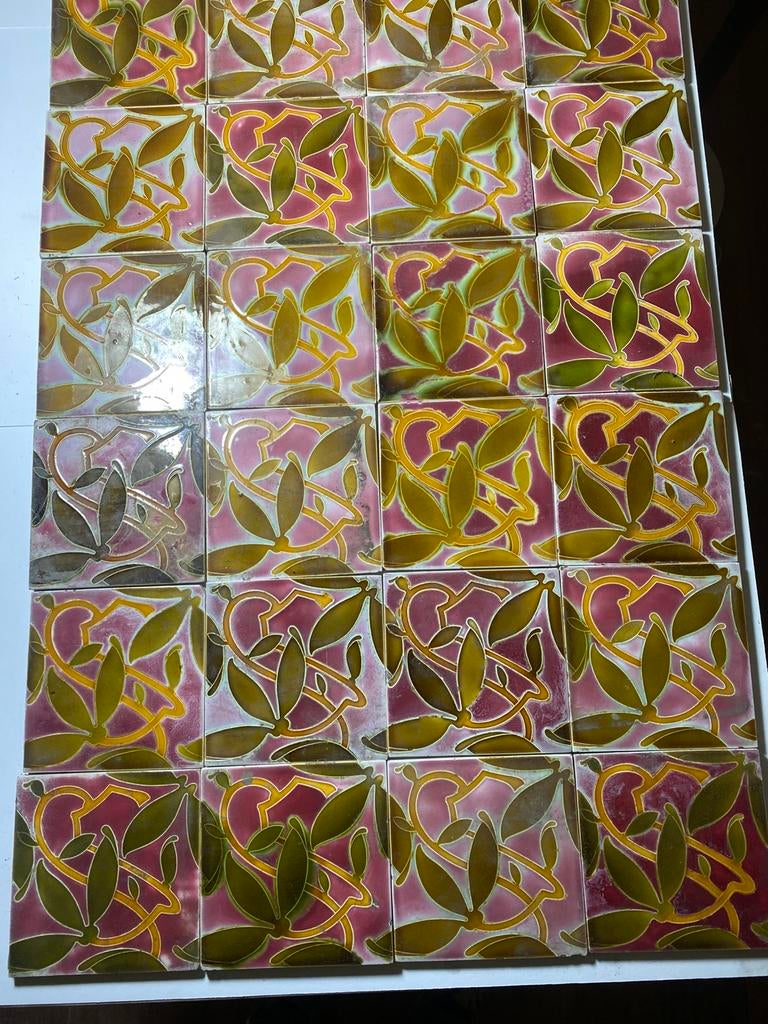 serie van 34 tegels art nouveau Boch, Ophalen