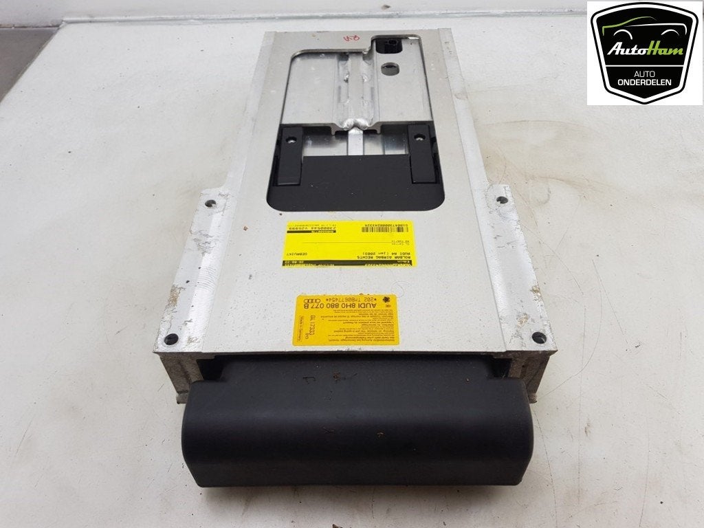 DIVERS Audi A4 Cabrio (B7) (|8H0880077B|8H0880077E|), Utilisé, Audi