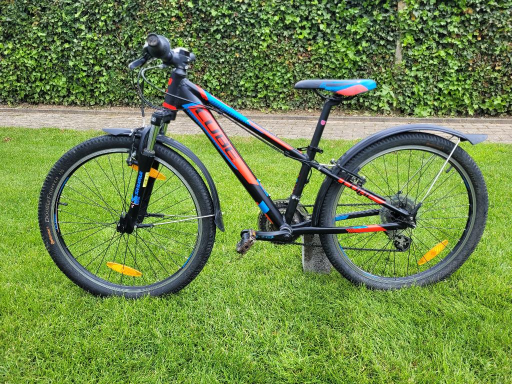 Kinderfiets 24", Fietsen en Brommers, Fietsen | Kinderfietsjes, Ophalen, 20 inch of meer, Gebruikt, Velgrem