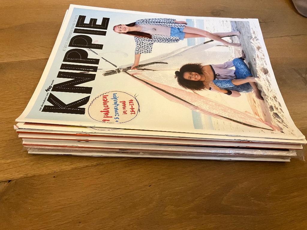 LOT Knippie (12/2017-11/2018), Hobby en Vrije tijd, Kledingpatronen, Overige typen, Kind, Knippie, Ophalen of Verzenden