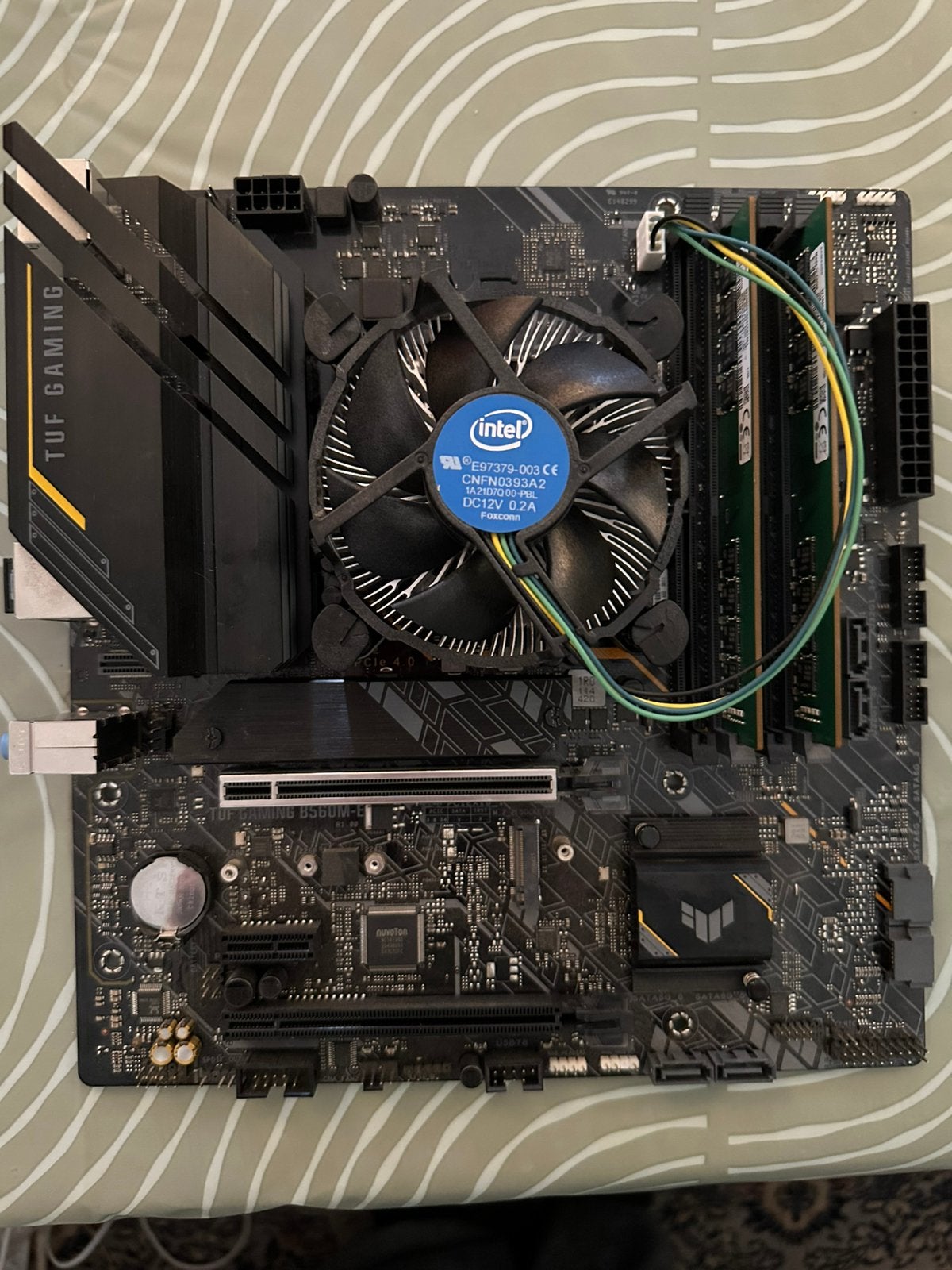Moederbord met cpu B560 Lga 1200, Computers en Software, Moederborden, Ophalen of Verzenden, Refurbished, Intel, DDR