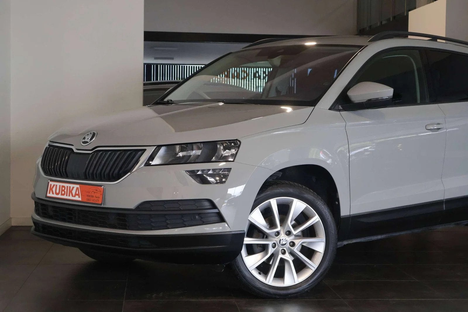 Skoda Karoq Karoq 1.5 TSI ACT DSG Keyless ACC LijnA Garantie, Autos, Argent ou Gris, Entreprise, Noir, 5 places