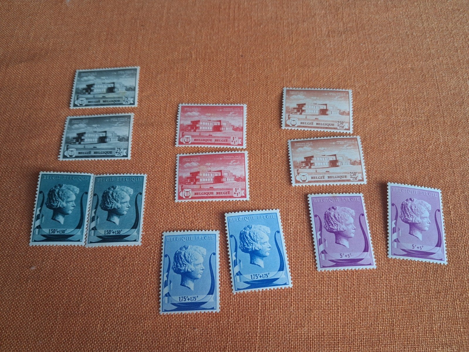 1940 timbres  au profit de la chapelle musicale  COB 532/37, Enlèvement ou Envoi, Non oblitéré, Gomme originale, Neuf