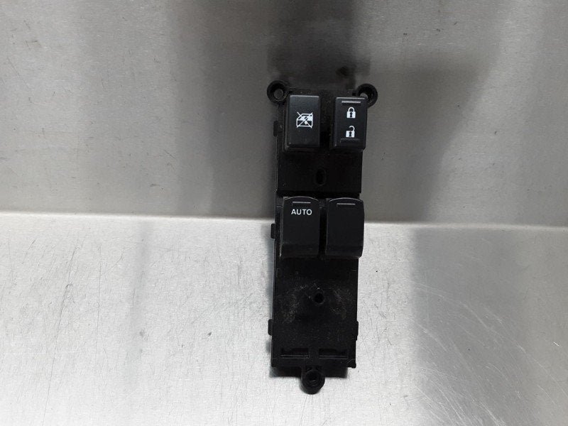 COMMUTATEUR VITRES ELECTRIQUES Suzuki Swift (ZA / ZC / ZD), Utilisé, Suzuki