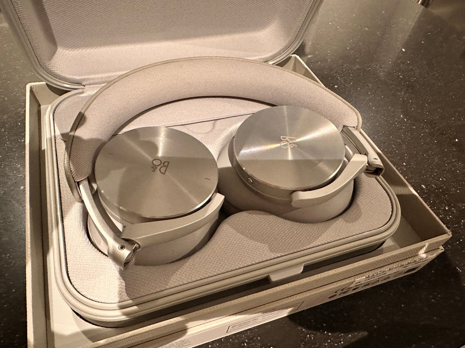 Bang & olufsen H95 gris, Enlèvement ou Envoi, Gris, Bang & Olufsen